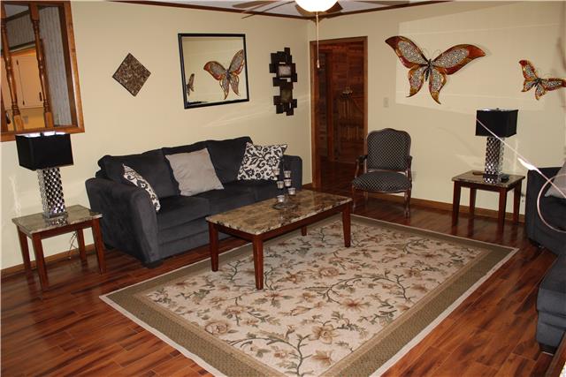 2058 Springplace Road Lewisburg, TN 37091 - Photo 11 of 16 Living Room