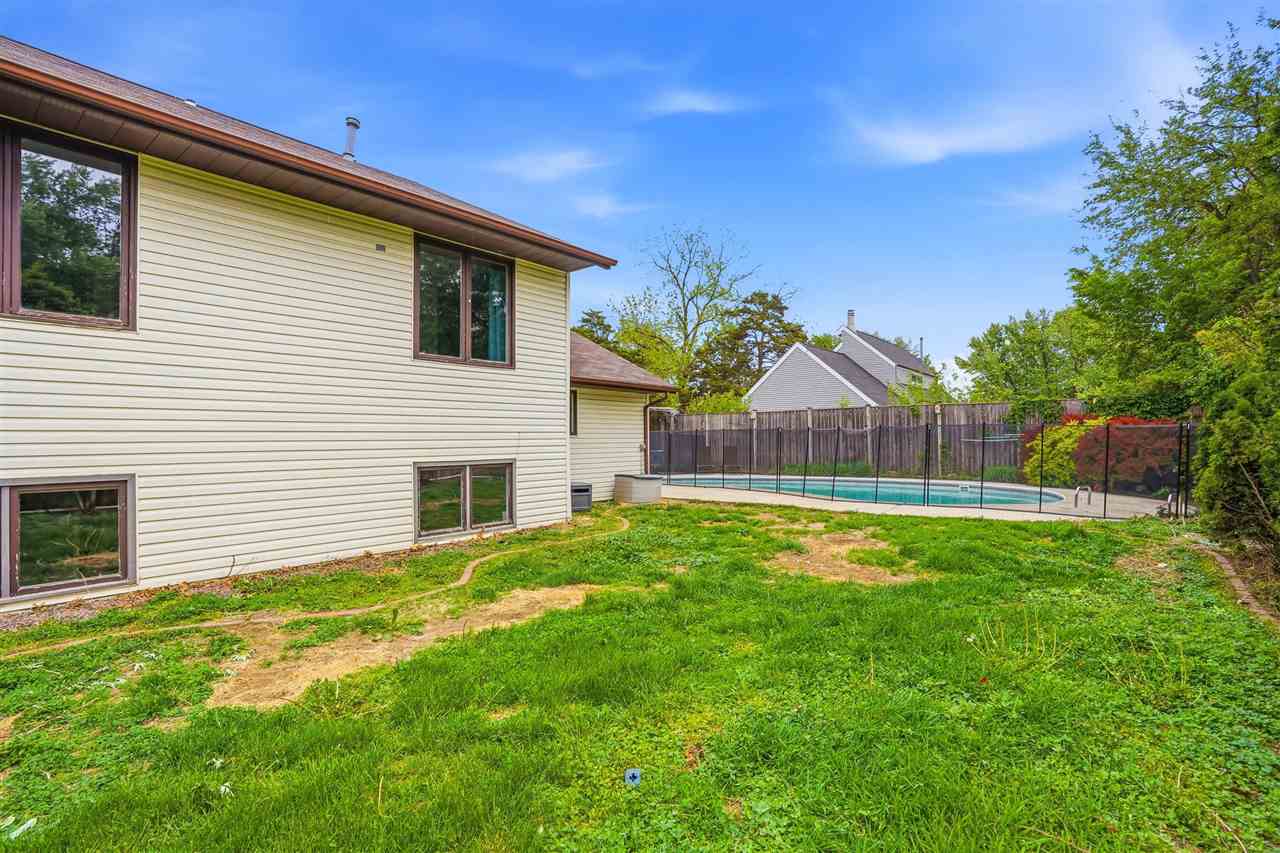 706 Holiday Road Coralville, IA 52241 - Photo 35 of 54 Gallery Image 35