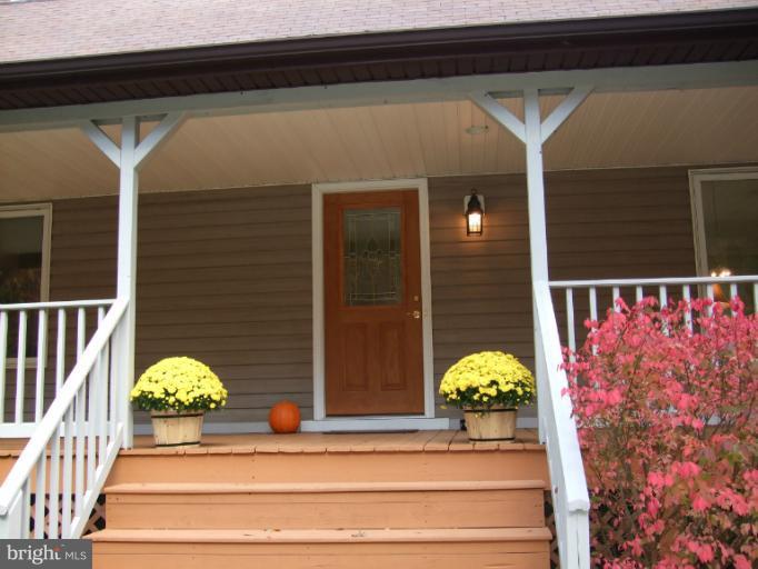 1490 Feltner Road Bluemont, VA 20135 - Photo 3 of 30 Exterior (Front)