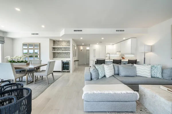 a picture of floor plan