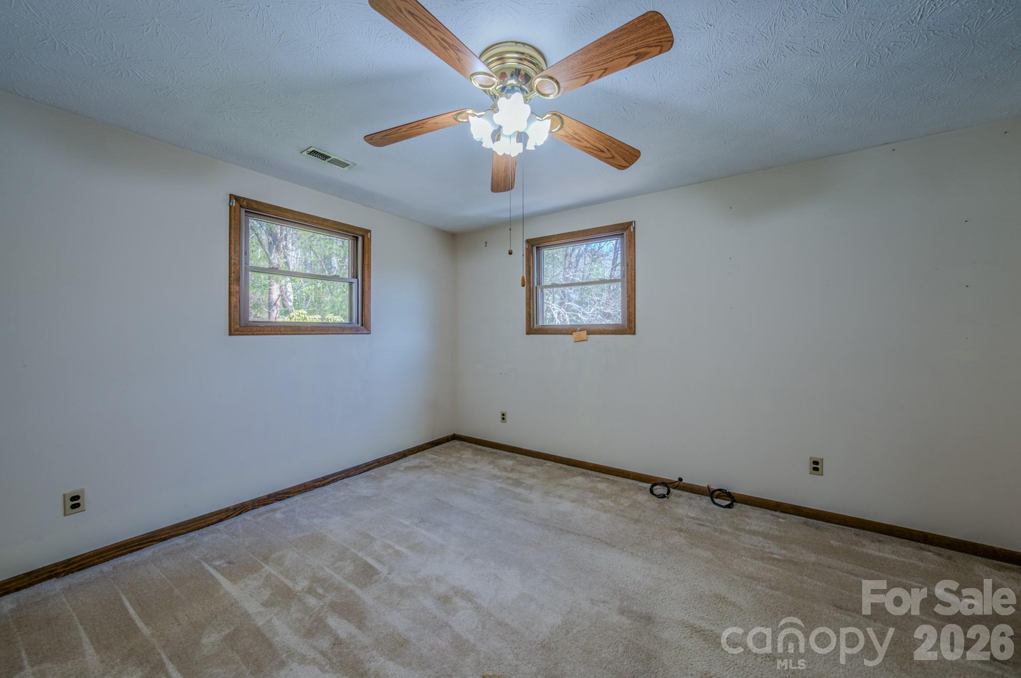 42 Camelfield Road Weaverville, NC 28787 - Photo 15 of 48