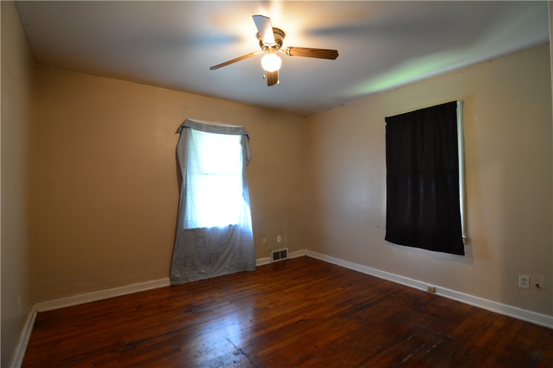 710 South 17th Street Decatur, IL 62521 - Photo 12 of 19