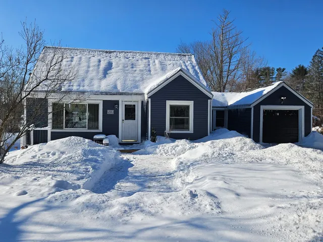 $399,900 | 102 Elm Street, Epping, NH 03042