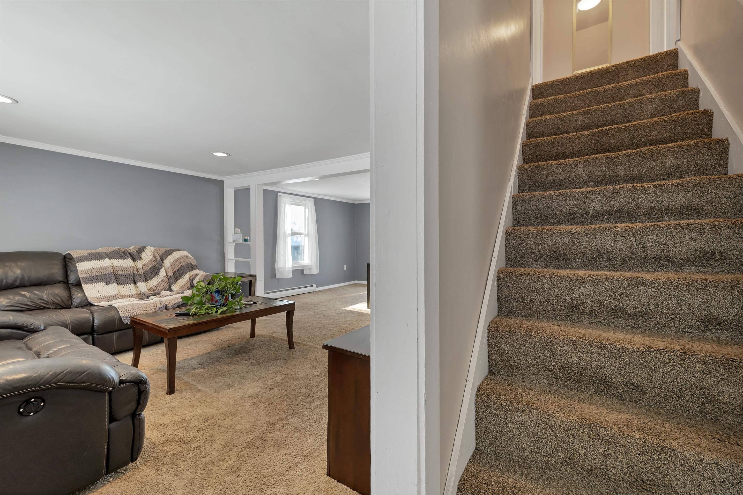 102 Elm Street Epping, NH 03042 - Photo 24 of 49