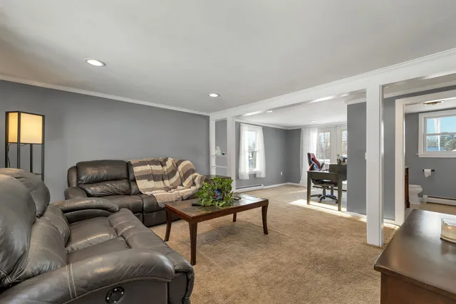 $399,900 | 102 Elm Street, Epping, NH 03042