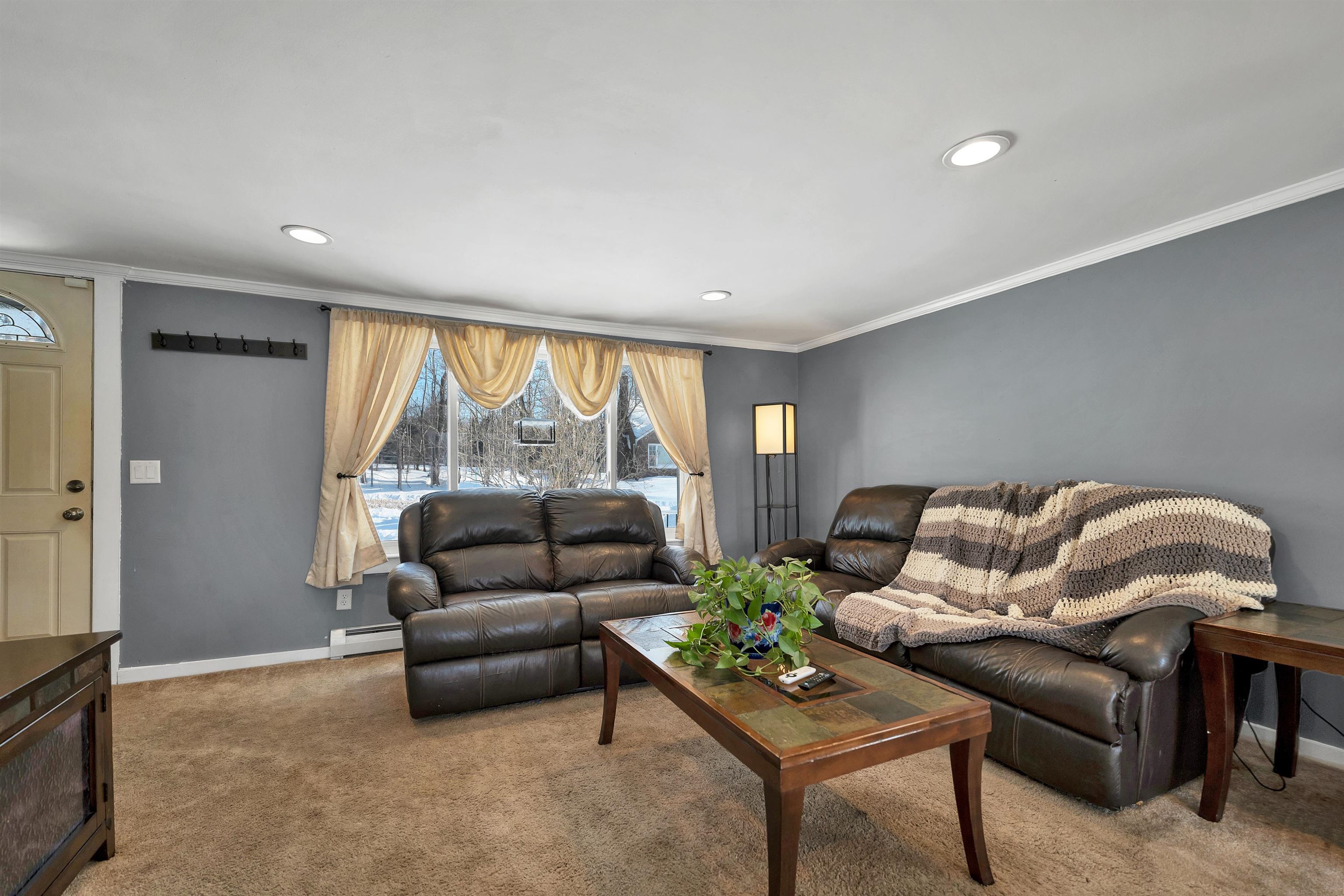 102 Elm Street Epping, NH 03042 - Photo 26 of 49