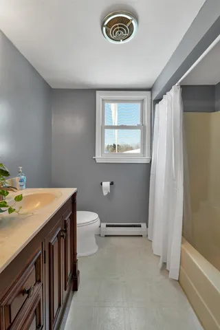 $399,900 | 102 Elm Street, Epping, NH 03042