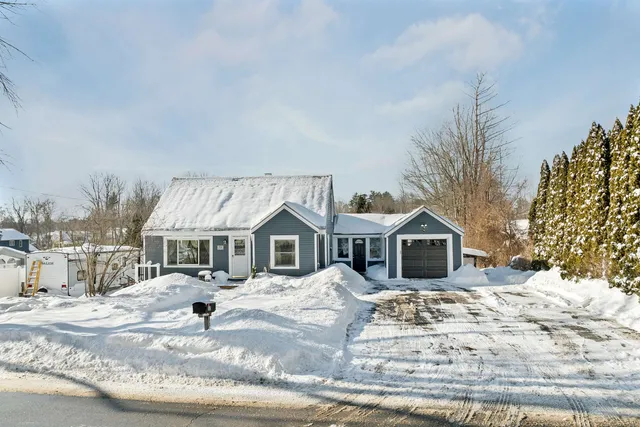 $399,900 | 102 Elm Street, Epping, NH 03042