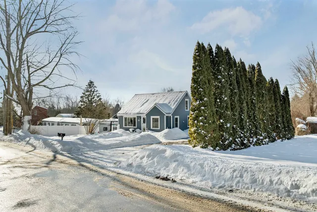 $399,900 | 102 Elm Street, Epping, NH 03042