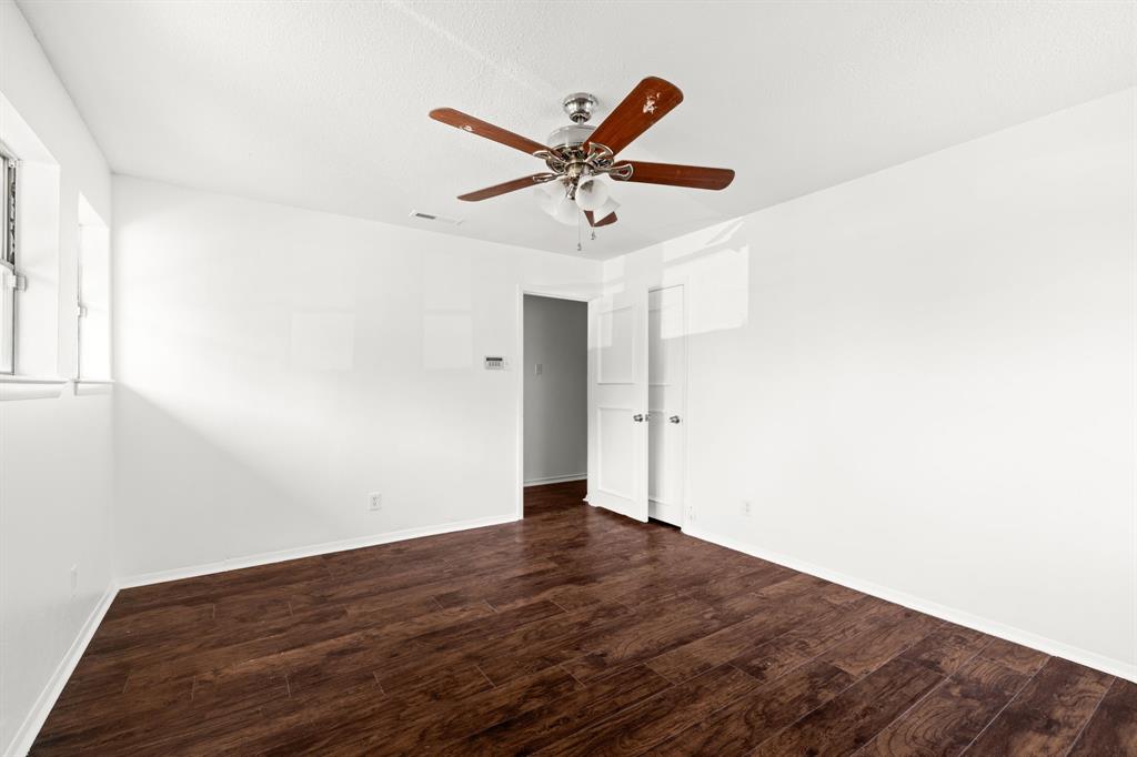 9662 Ferndale Road Dallas, TX 75238 - Photo 25 of 31