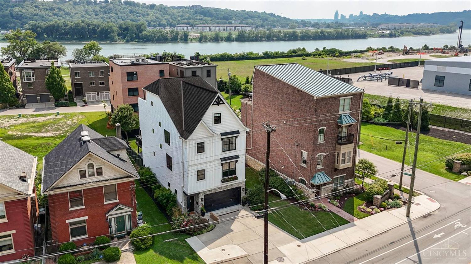 2907 Riverside Drive Cincinnati, OH 45226 - Photo 68 of 75