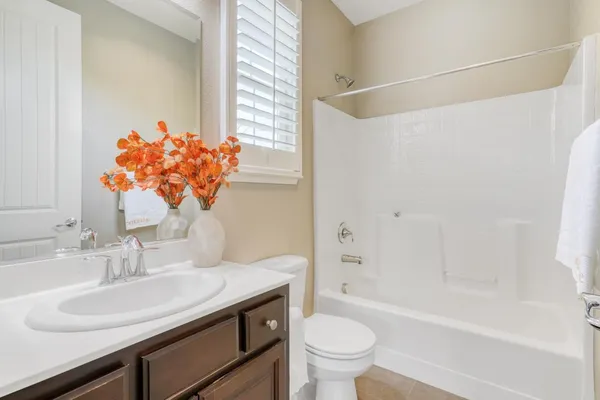 $2,588,000 | 5582 Castello Court, Dublin, CA 94568