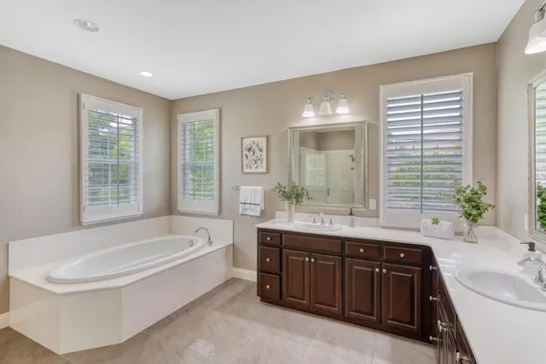 $2,588,000 | 5582 Castello Court, Dublin, CA 94568