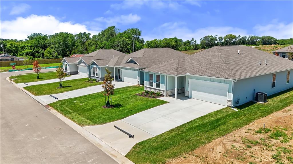22532 West 214th Ter Spring Hill Spring Hill, KS 66083 - Photo 4 of 33
