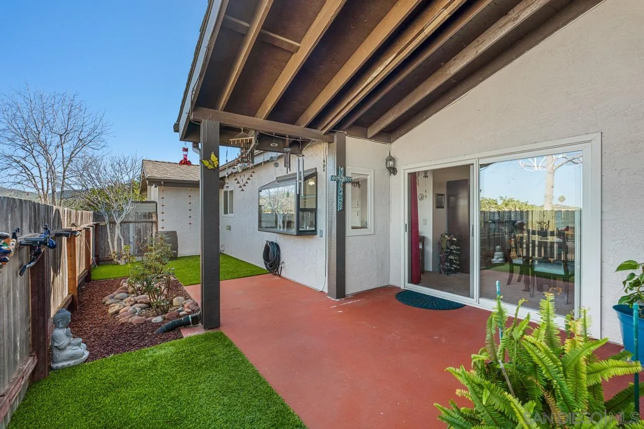 724 Nob Circle Vista, CA 92084 - Photo 12 of 30