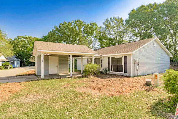 $2,100 | 17120 Willow Oak Alley, Prairieville, LA 70769