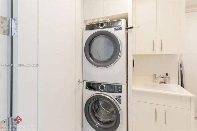 $60,000 | 17975 Collins Avenue, Unit 502, Sunny Isles Beach, FL 33160