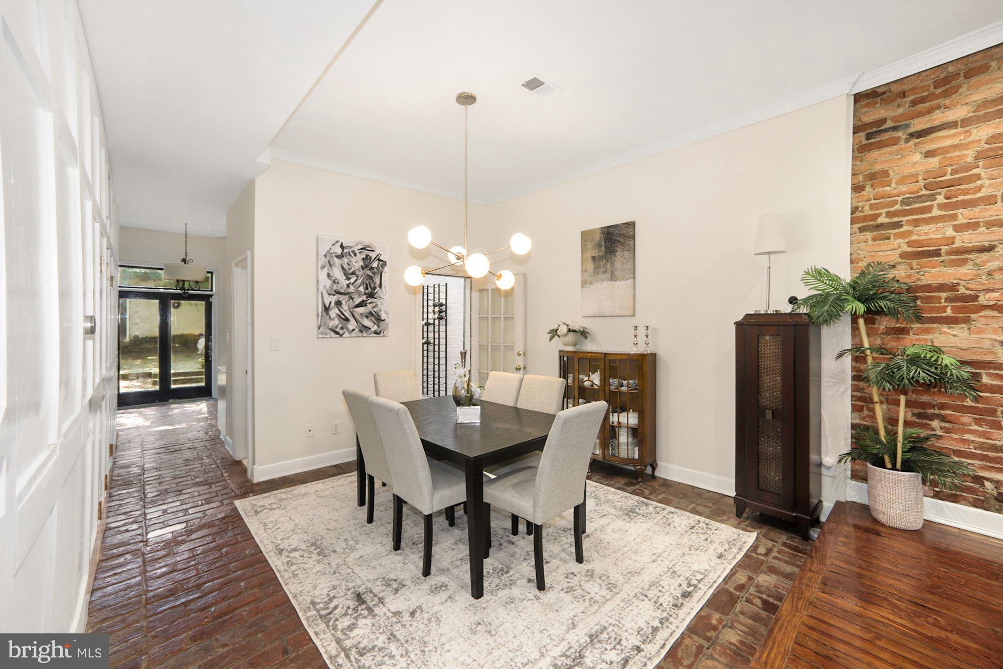 334 8th Street Southeast Washington, DC 20003 - Photo 5 of 29