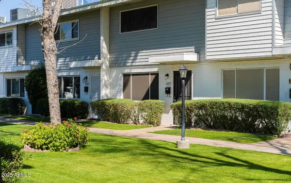 $155,000 | 2551 West Berridge Lane, Unit D6, Phoenix, AZ 85017