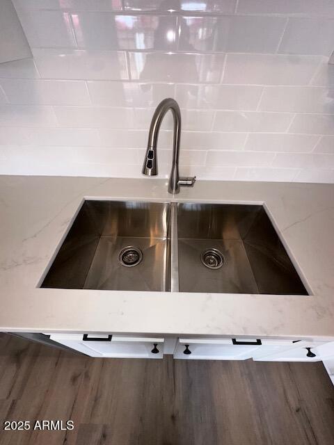2551 West Berridge Lane, Unit D6 Phoenix, AZ 85017 - Photo 8 of 20 a close view of sink