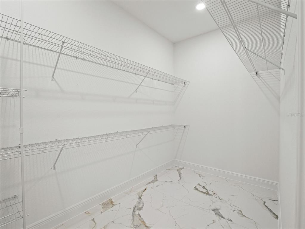 42430 Fir Street Eustis, FL 32736 - Photo 34 of 44 a view of a room