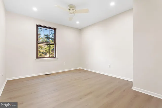 $414,900 | 510 Kings Croft Drive, Cherry Hill, NJ 08034