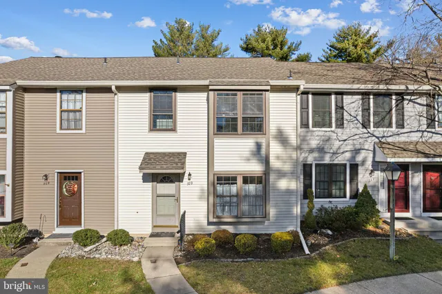 $414,900 | 510 Kings Croft Drive, Cherry Hill, NJ 08034