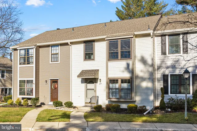 $414,900 | 510 Kings Croft Drive, Cherry Hill, NJ 08034