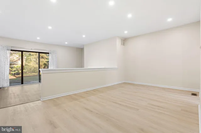 $414,900 | 510 Kings Croft Drive, Cherry Hill, NJ 08034