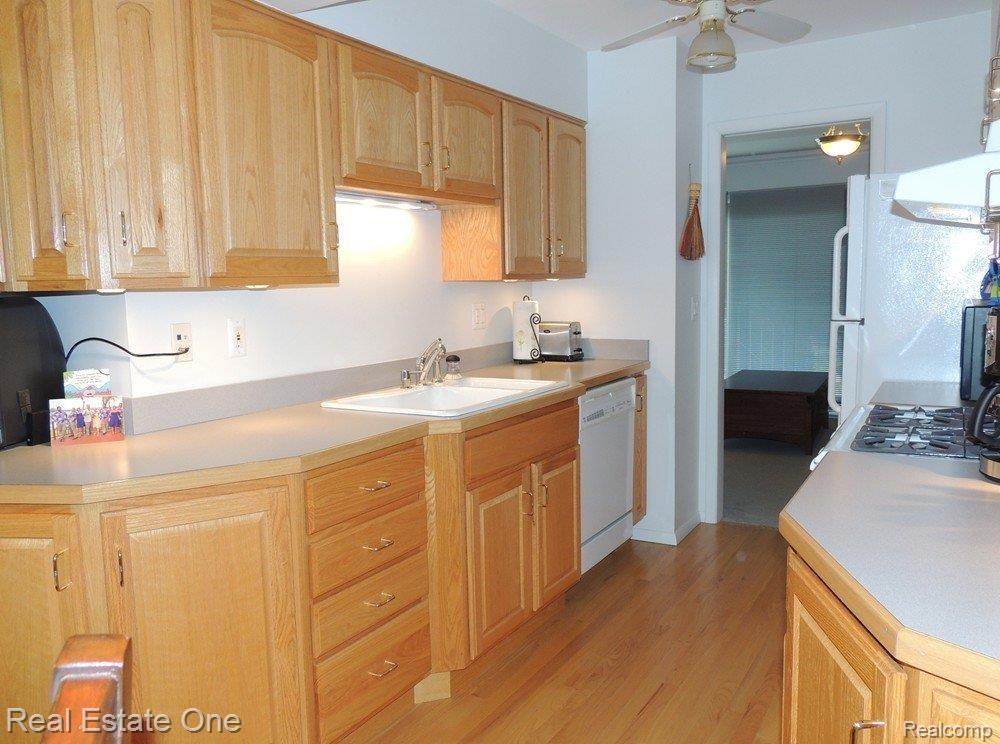 Up-to-date KITCHEN