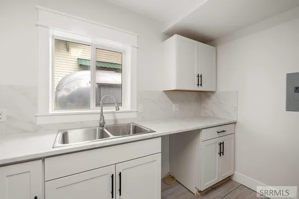 $285,000 | 225 West Kootenai, Rockland, ID 83271