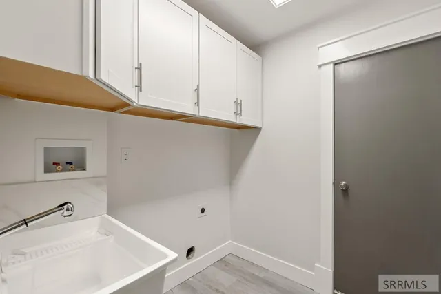 $299,000 | 225 West Kootenai, Rockland, ID 83271