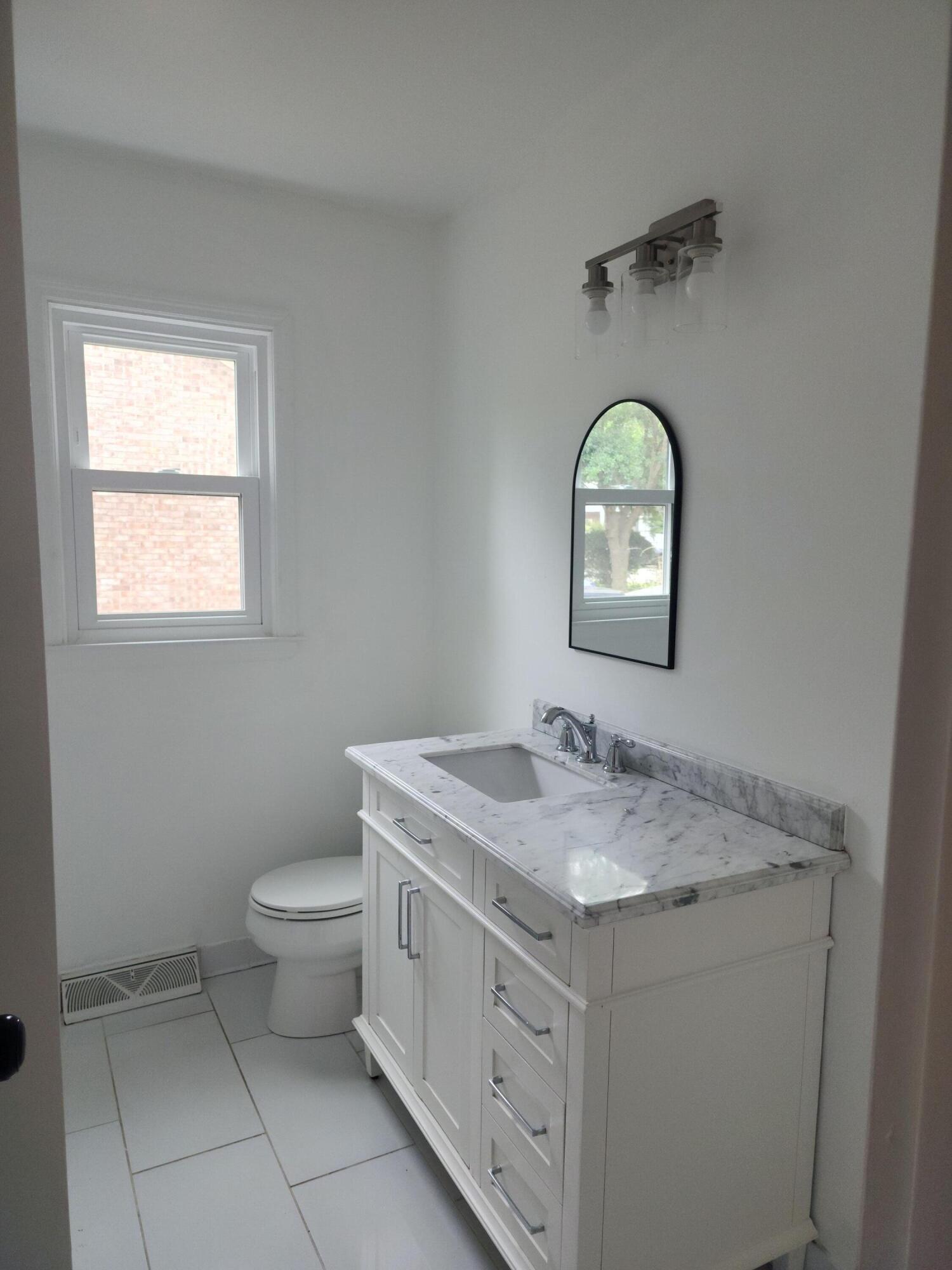 747 Brant Road Charleston, SC 29414 - Photo 18 of 28 20260501_112940