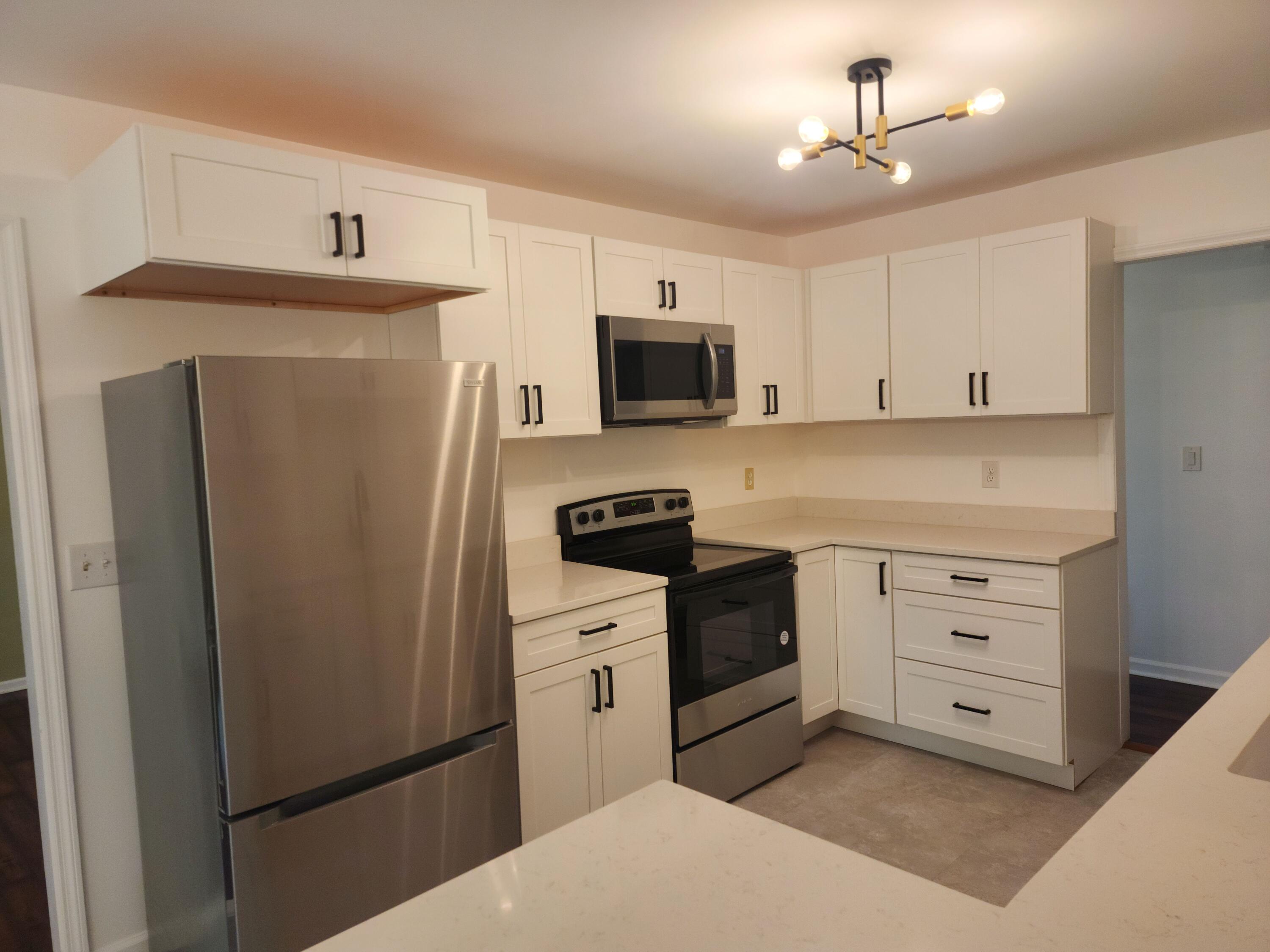 747 Brant Road Charleston, SC 29414 - Photo 9 of 28 20260501_112803