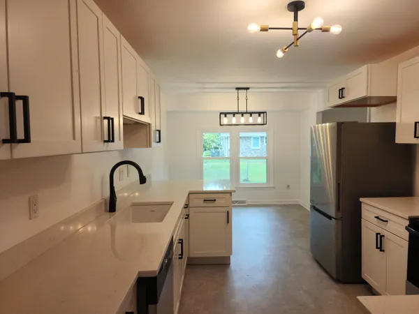 $2,650 | 747 Brant Road, Charleston, SC 29414
