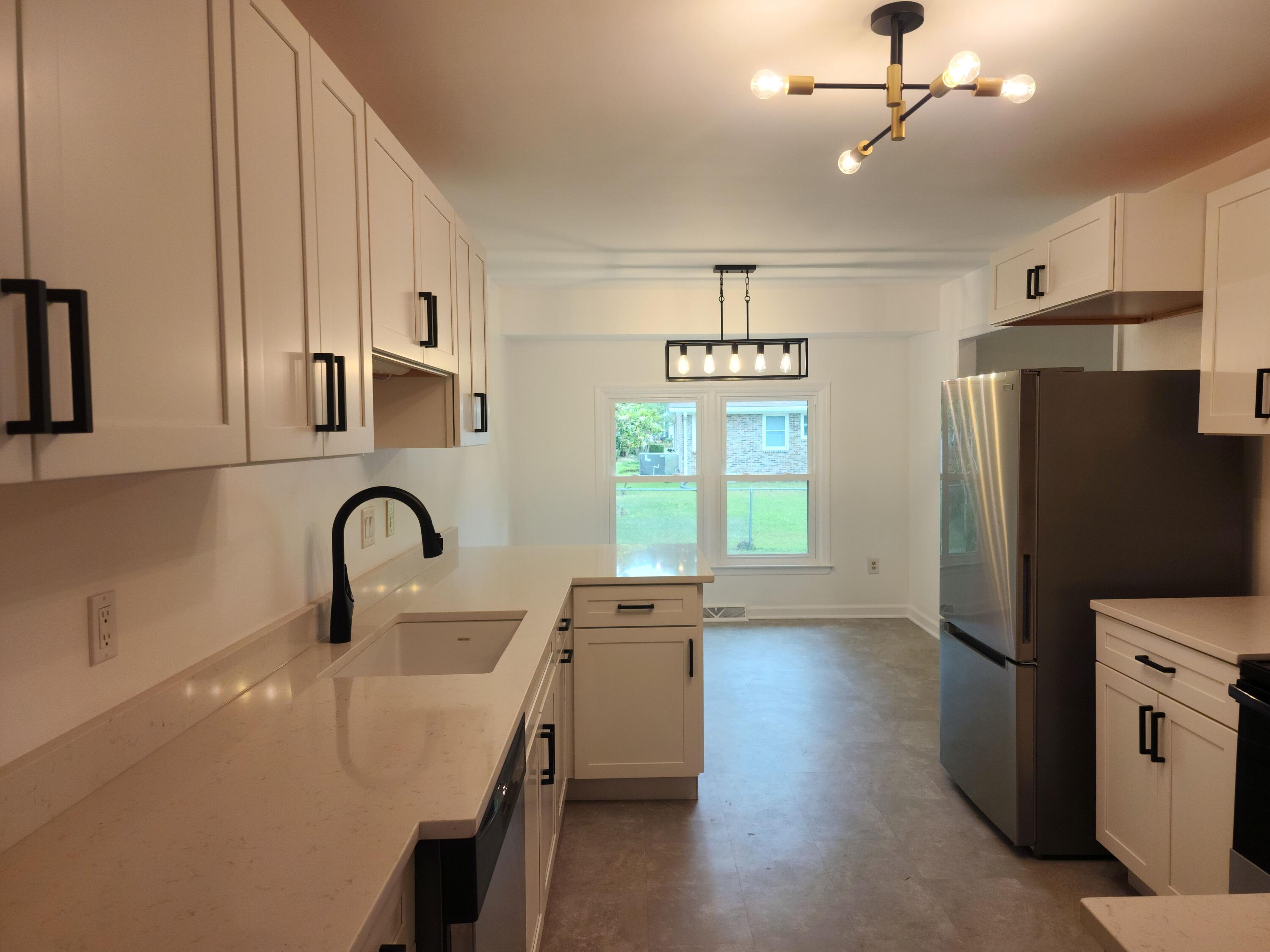 747 Brant Road Charleston, SC 29414 - Photo 10 of 28 20260501_112815