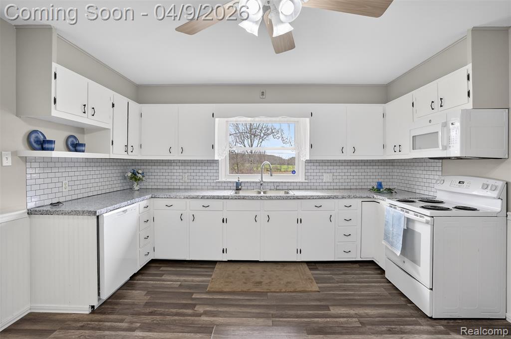 1405 Aiken Road Owosso, MI 48867 - Photo 11 of 48
