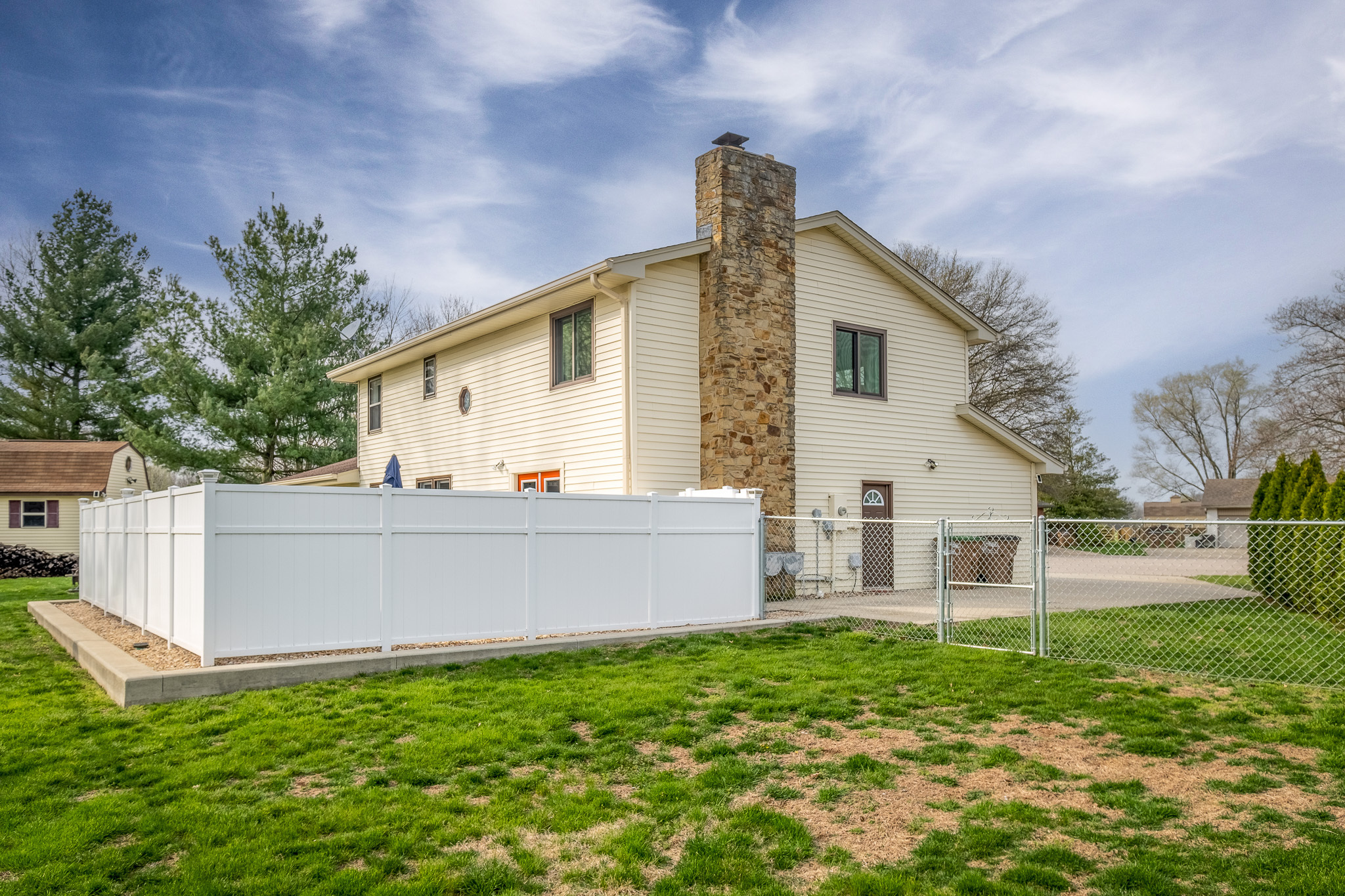 703 North Riverside Court Columbus, IN 47203 - Photo 42 of 42