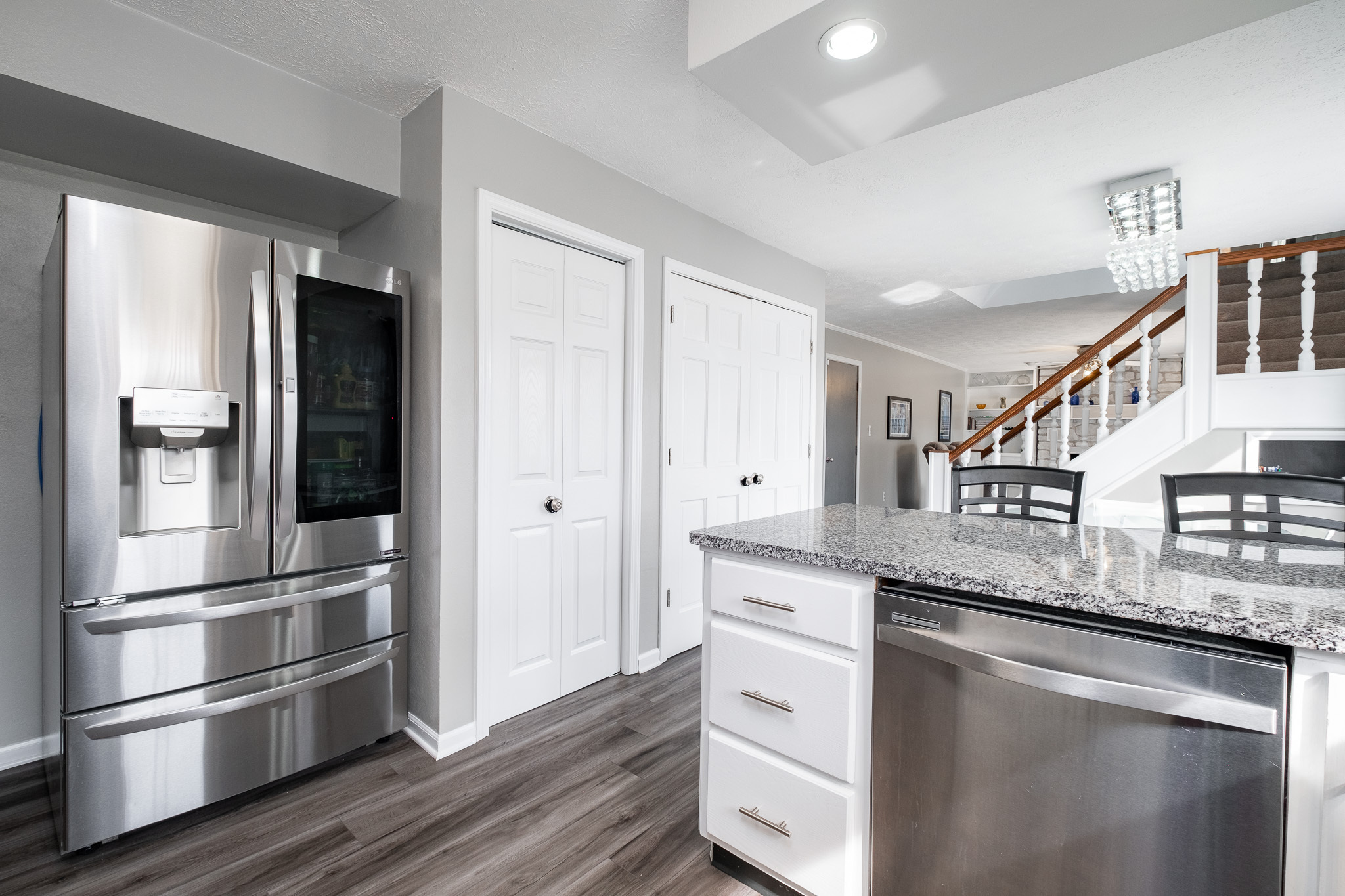703 North Riverside Court Columbus, IN 47203 - Photo 10 of 42