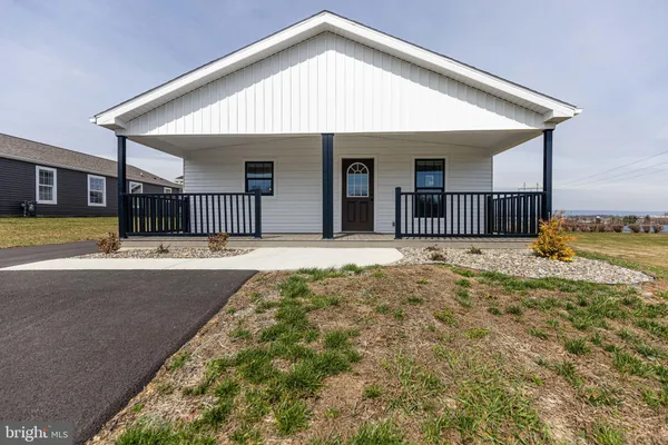 $272,500 | 17 Burke Drive, Shippensburg, PA 17257