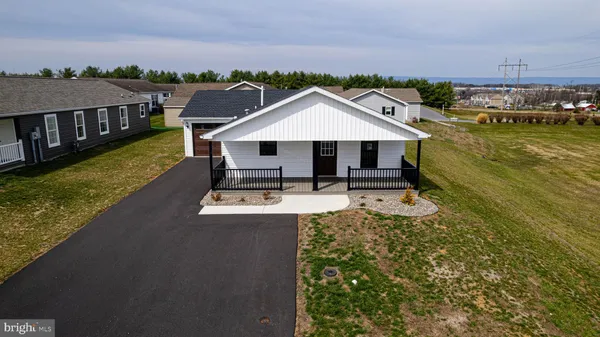 $272,500 | 17 Burke Drive, Shippensburg, PA 17257
