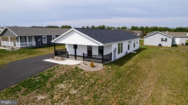 $272,500 | 17 Burke Drive, Shippensburg, PA 17257