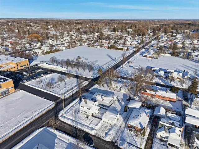 $299,000 | 37 Richmond Avenue, Lancaster, NY 14086