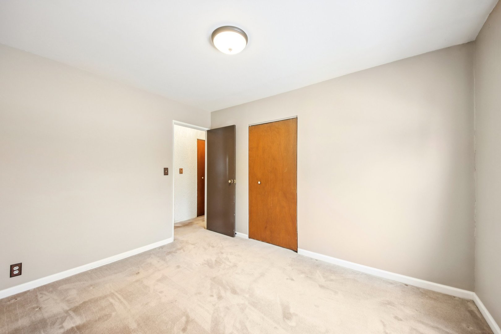 119 Fairway Road Carpentersville, IL 60110 - Photo 17 of 27