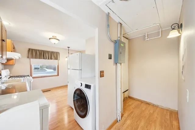 $275,000 | 119 Fairway Road, Carpentersville, IL 60110