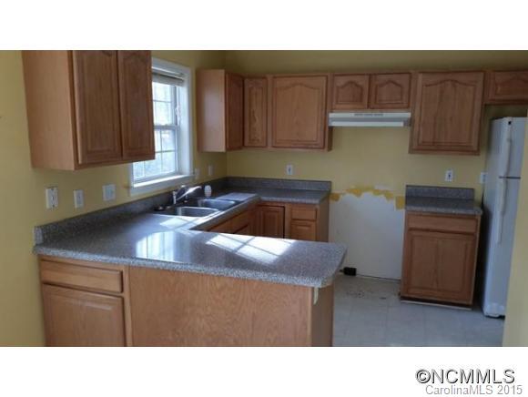 373 Fanning Bridge Road Fletcher, NC 28732 - Photo 6 of 11