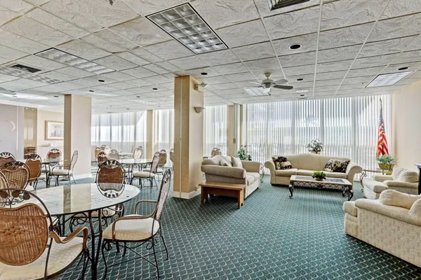 $735,000 | 5440 North Ocean Drive, Unit 805, Singer Island, FL 33404