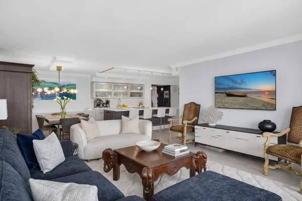 $735,000 | 5440 North Ocean Drive, Unit 805, Singer Island, FL 33404
