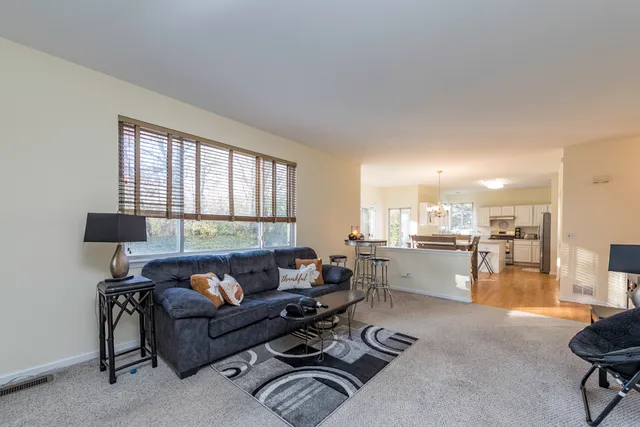 $399,000 | 39128 North Ogden Lane, Beach Park, IL 60083