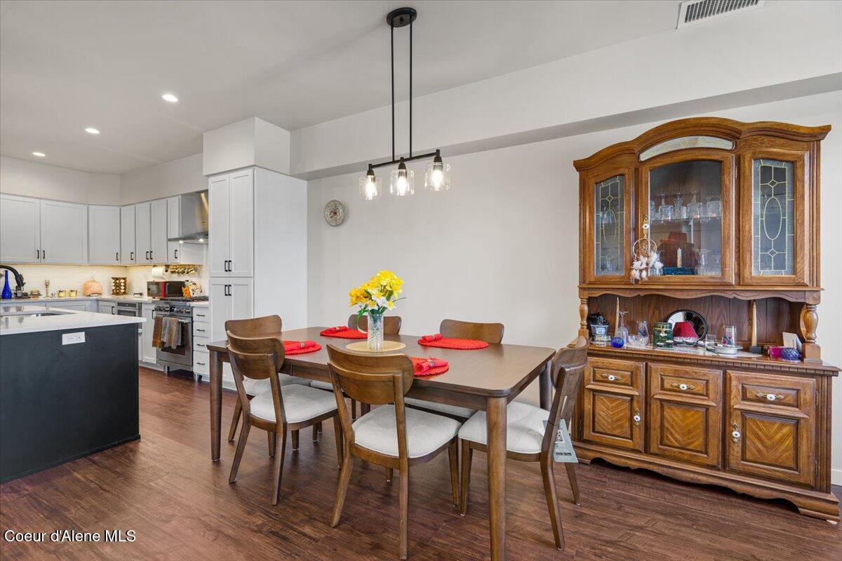 1090 East 4th Avenue Post Falls, ID 83854 - Photo 14 of 43 14-Dining